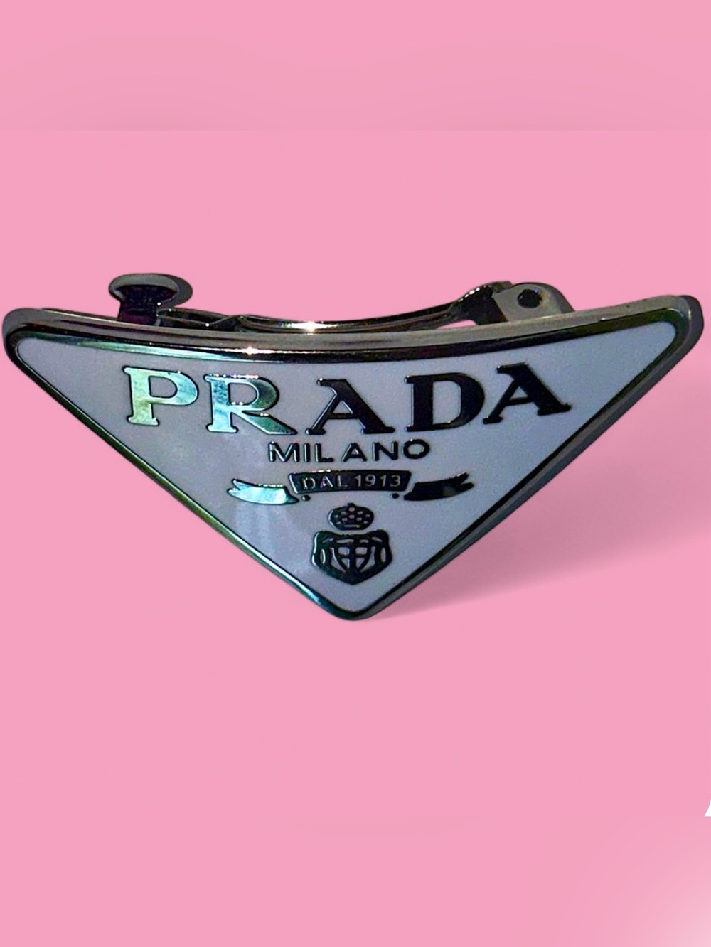 🤍 White & Silver tone Metal 🩶 PRADA logo 👩🏾‍🦱 Hair Barrette Clip 👱🏽‍♀️